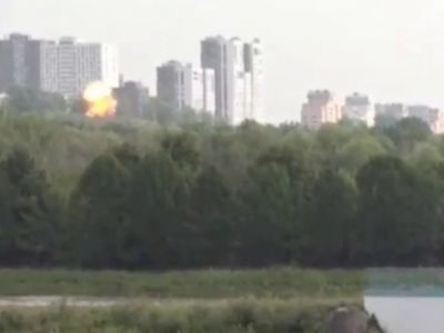 Взрыв дрона в районе Карамышевской набережной в Москве, 11.08.23. Скрин видео: t.me/tvrain Взрыв дрона в районе Карамышевской набережной в Москве, 11.08.23. Скрин видео: t.me/tvrain